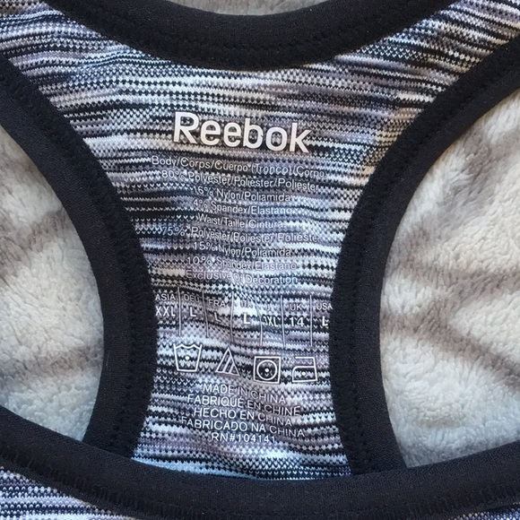 reebok sports bra - Picture 4 of 4